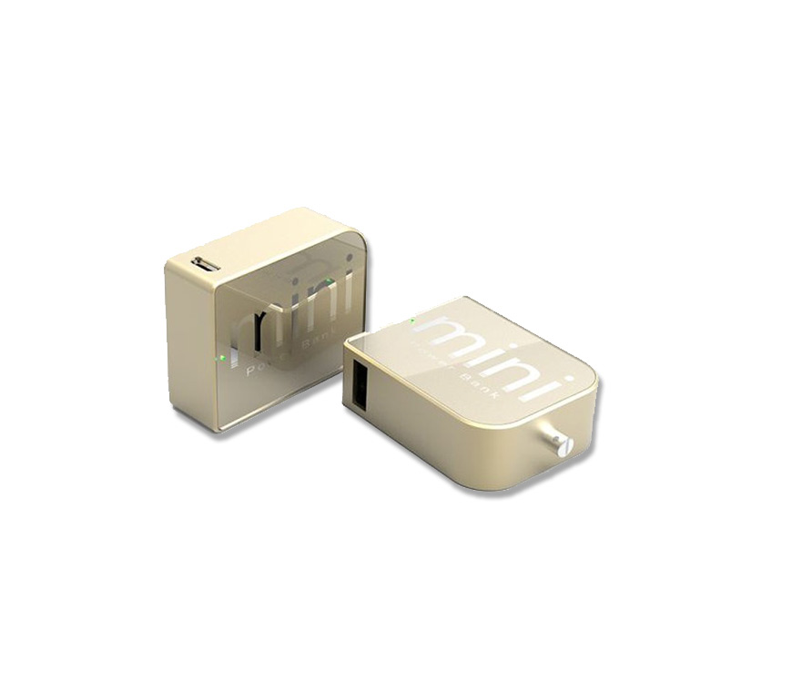 Mini USB POWERBANK zum Aufladen von Smartphones als Schlüsselanhänger mit Logo-Gravur bei Schuler Werbepräsente